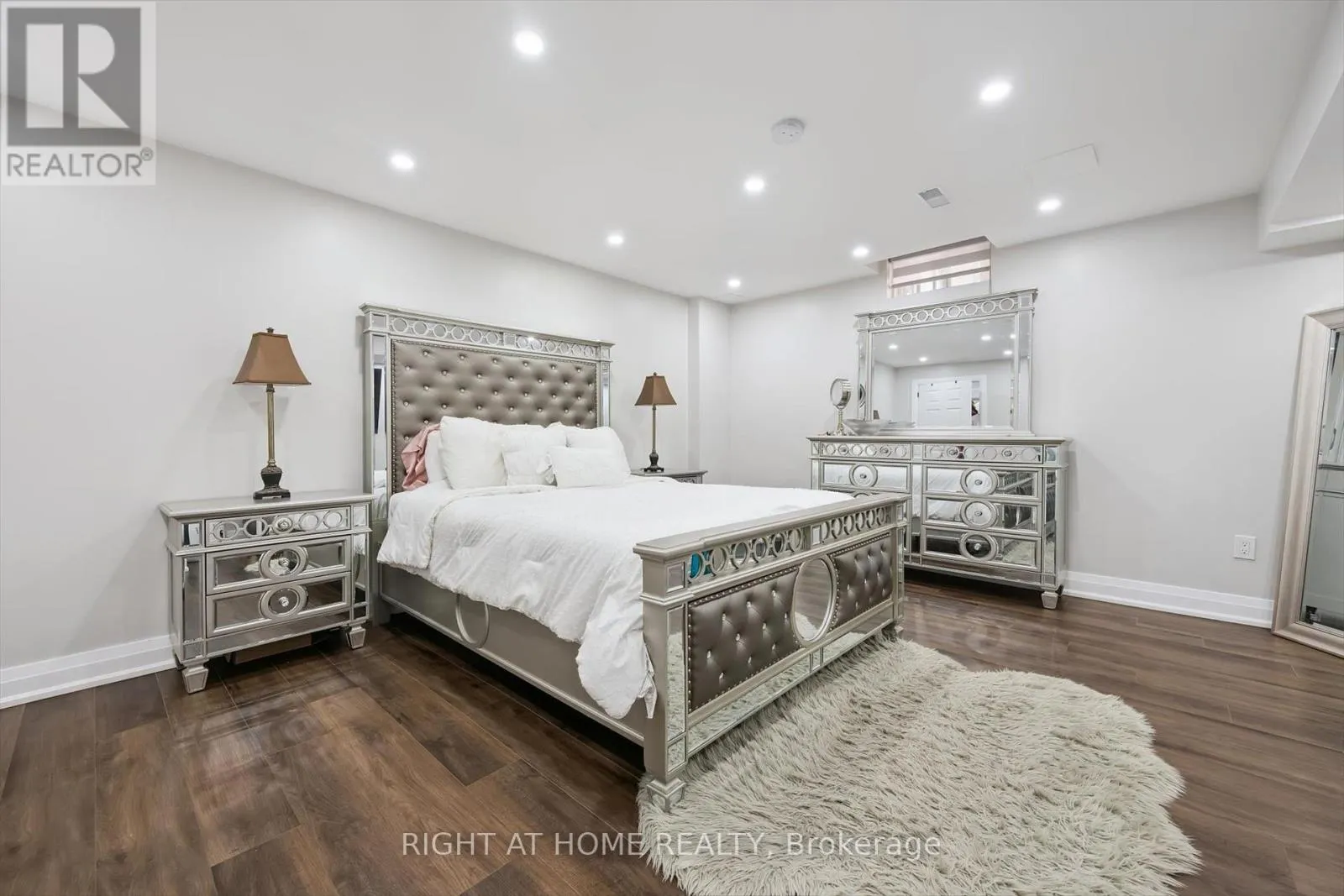 38 CAPE DORSET CRESCENT