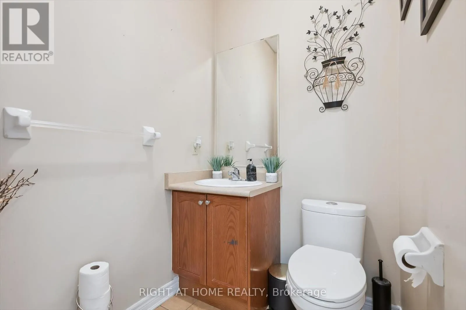 38 CAPE DORSET CRESCENT