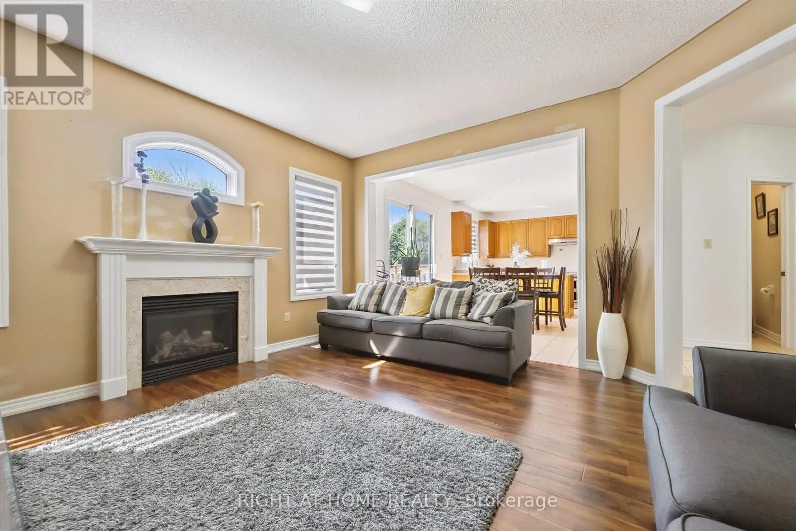 38 CAPE DORSET CRESCENT