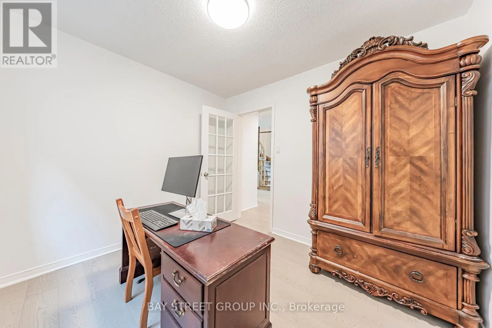 2524 PAULA COURT