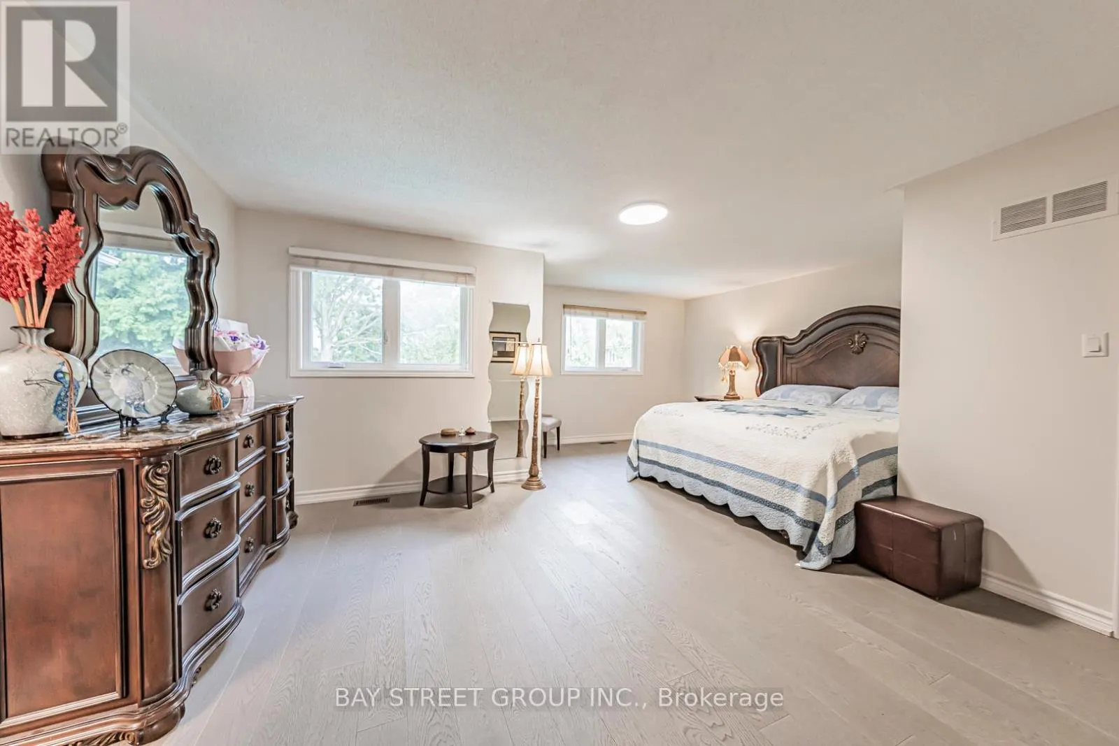 2524 PAULA COURT