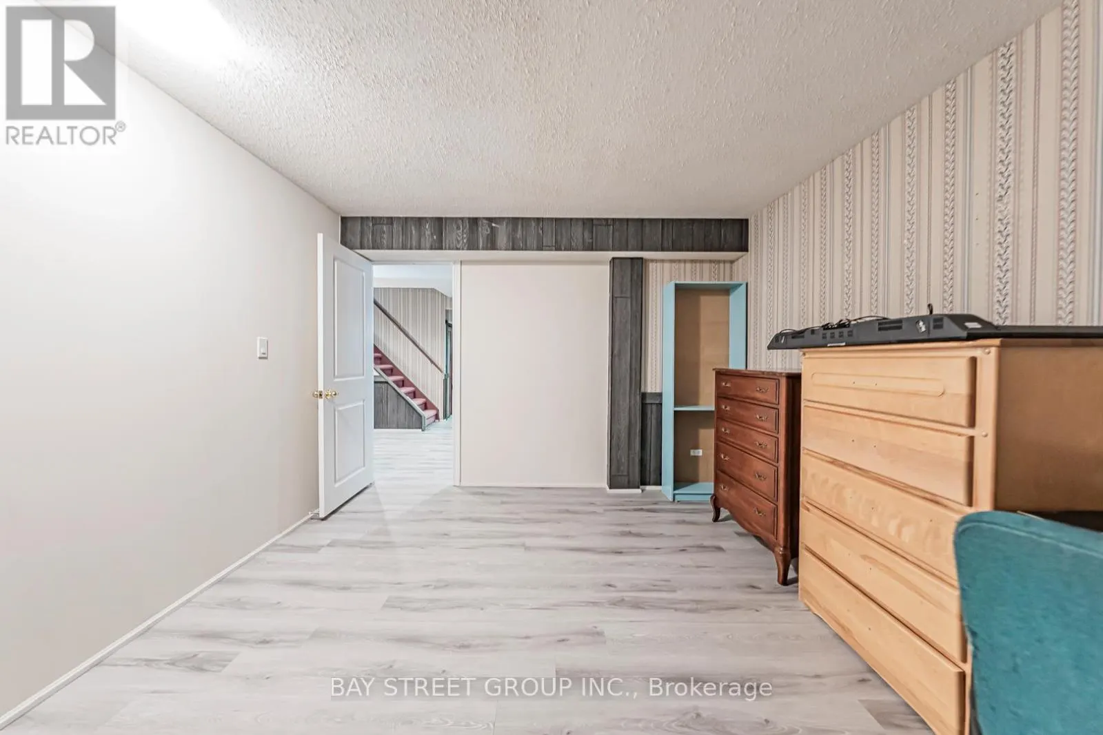 2524 PAULA COURT