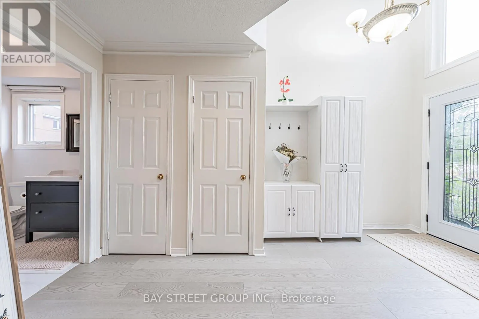 2524 PAULA COURT