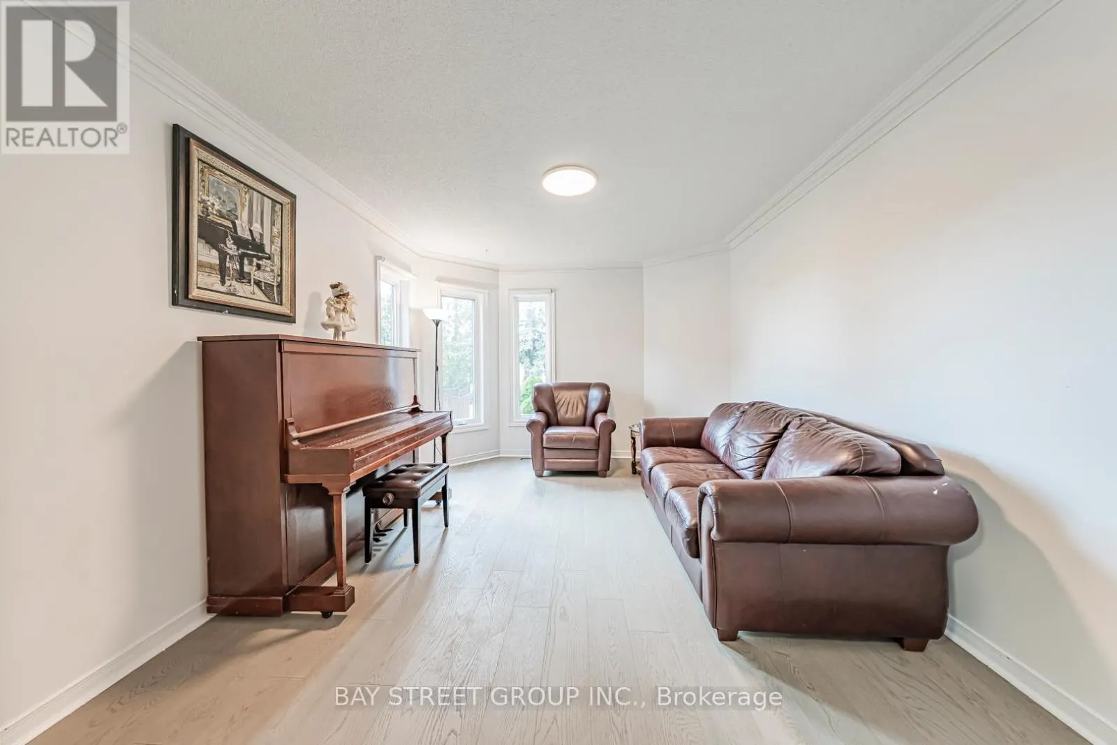 2524 PAULA COURT
