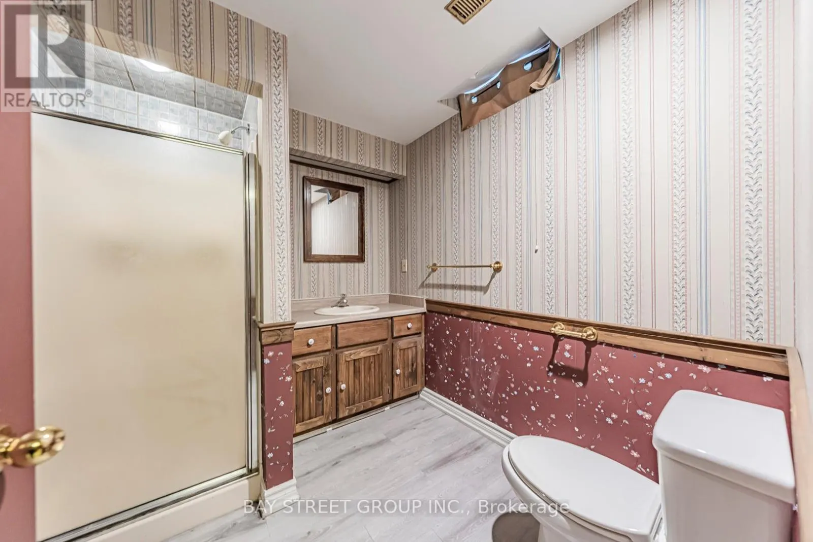 2524 PAULA COURT