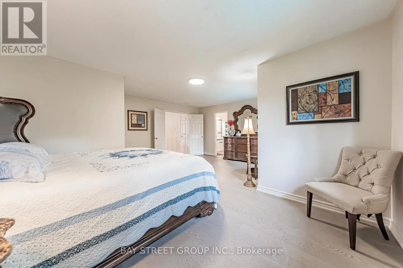 2524 PAULA COURT