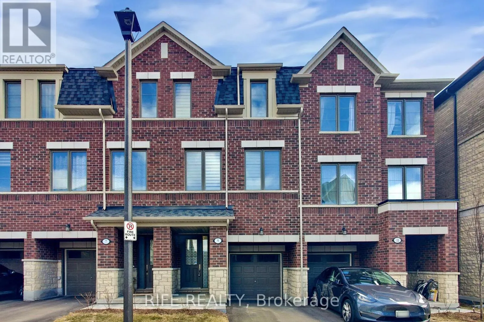 9 BRETLON STREET