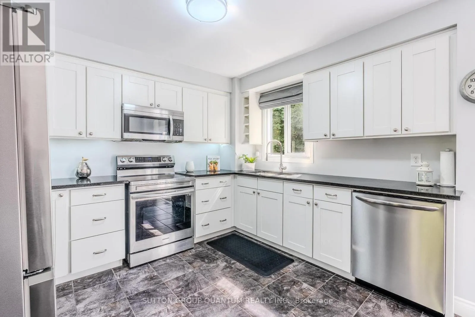 1237 BLACKBURN DRIVE