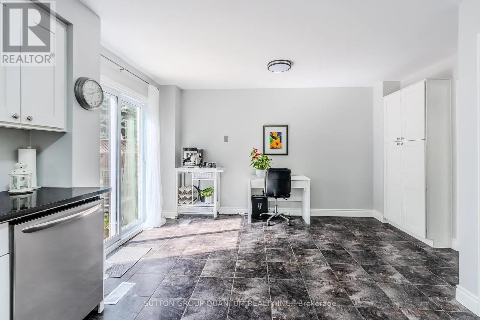 1237 BLACKBURN DRIVE