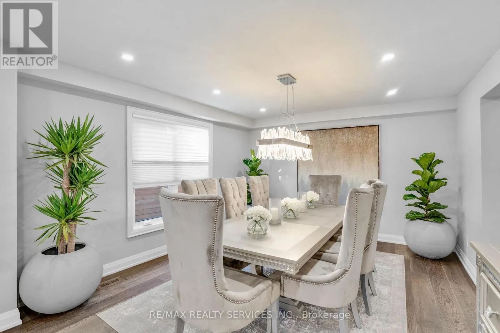 24 MARLOW PLACE