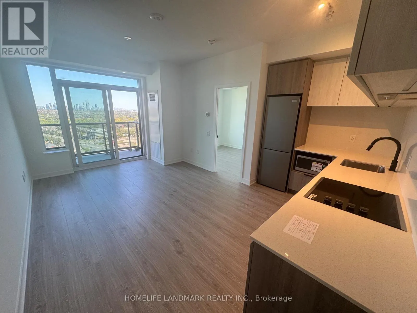 2202 - 2495 EGLINTON AVENUE W