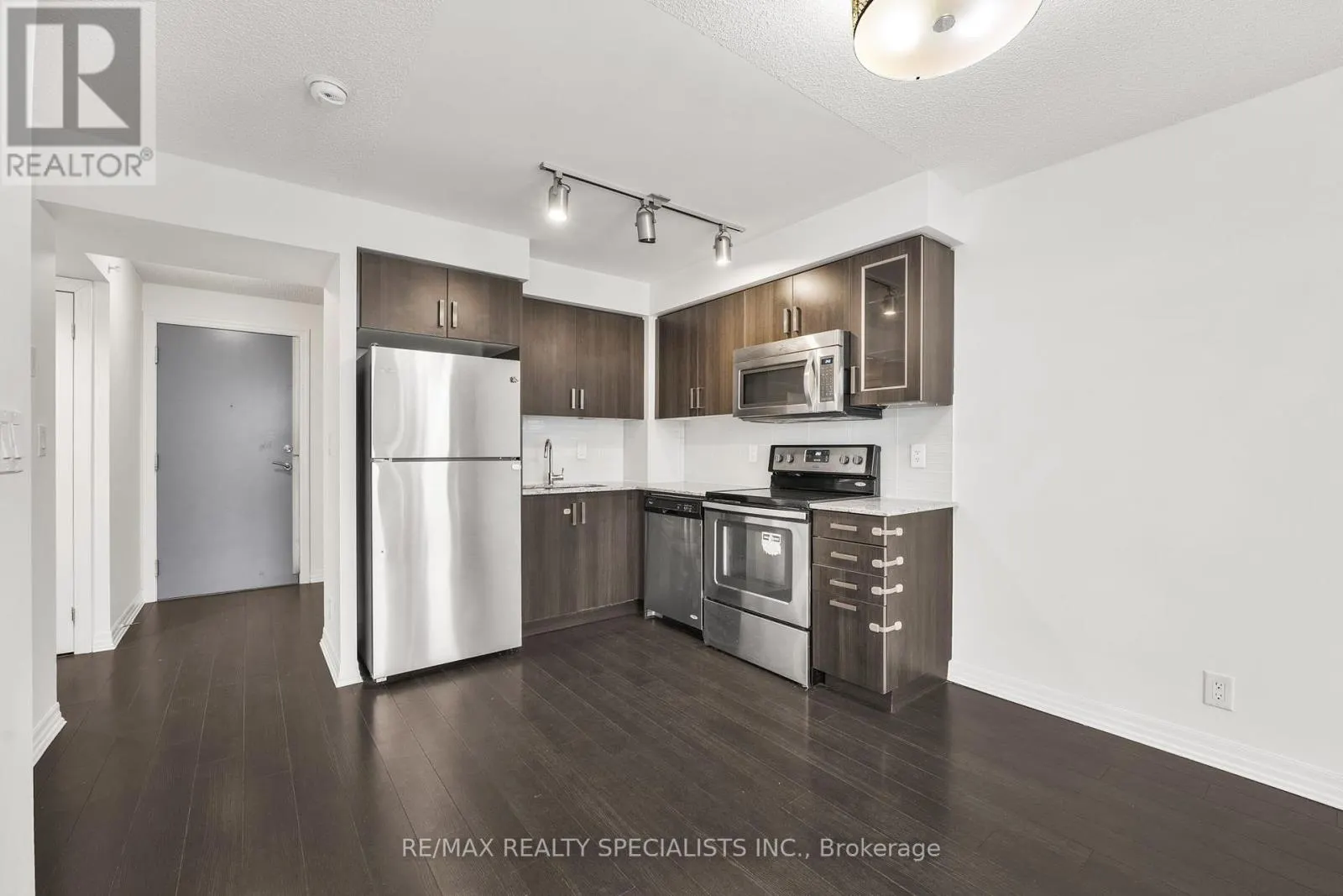 1015 - 80 ESTHER LORRIE DRIVE