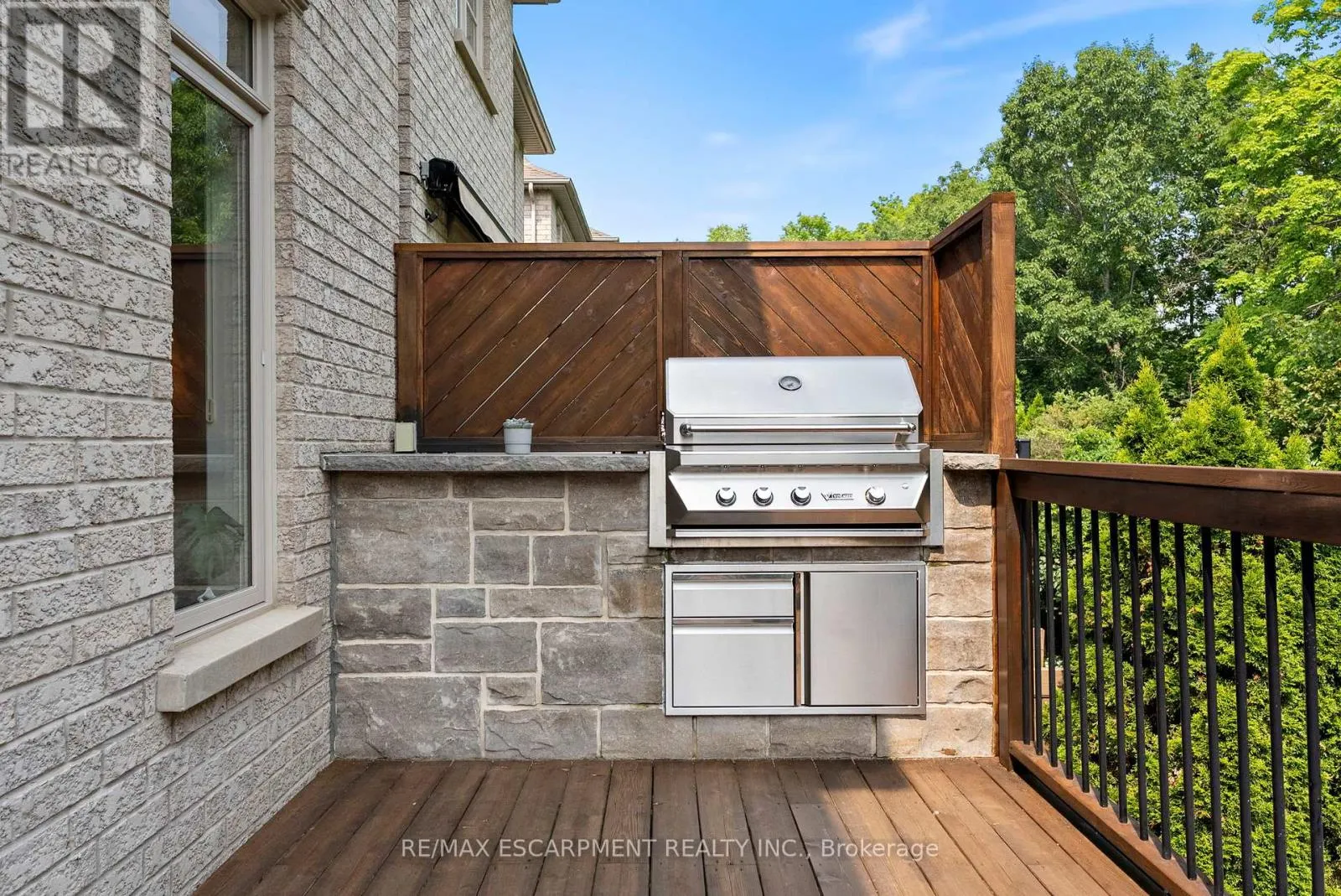 3143 WATERCLIFFE COURT