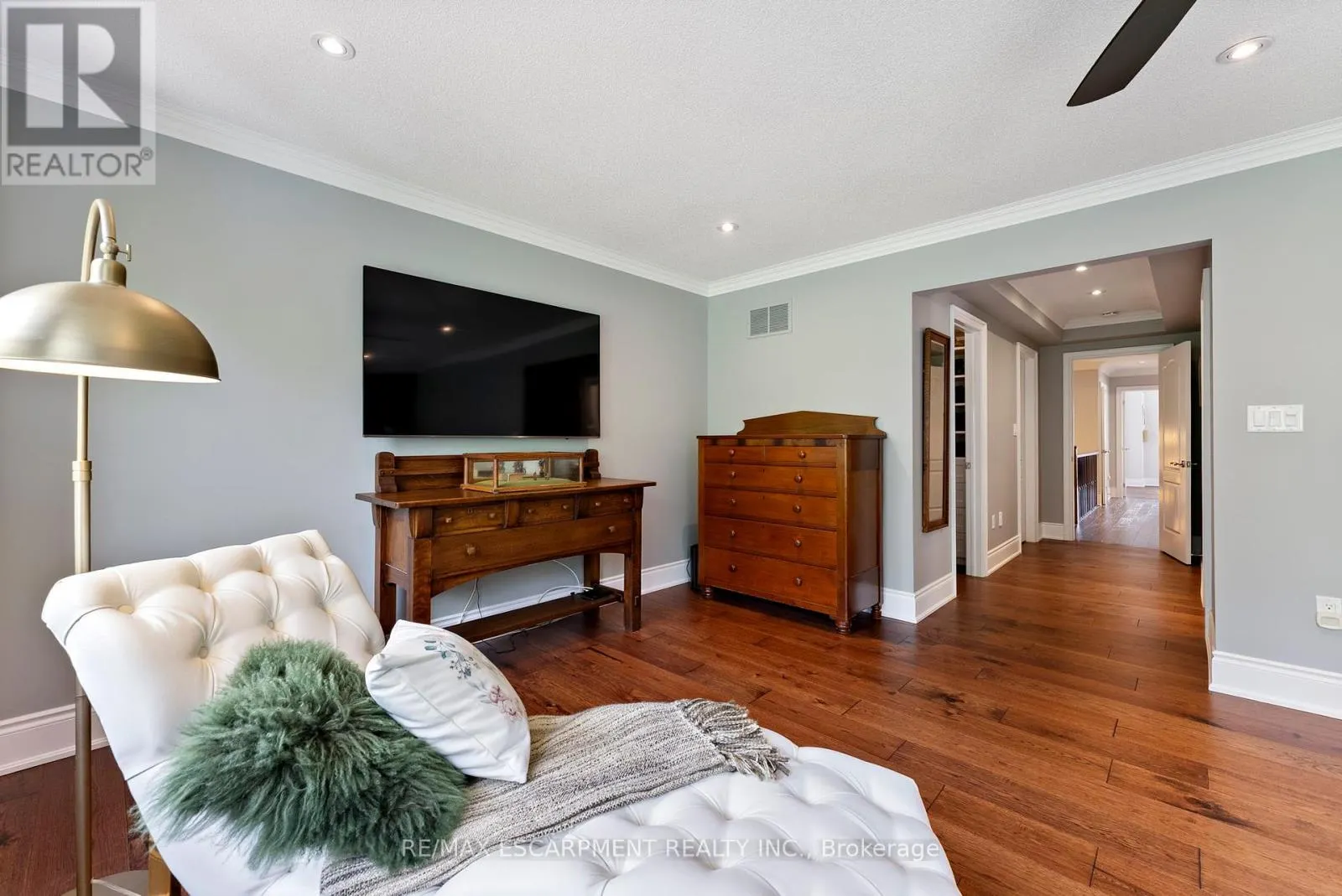 3143 WATERCLIFFE COURT