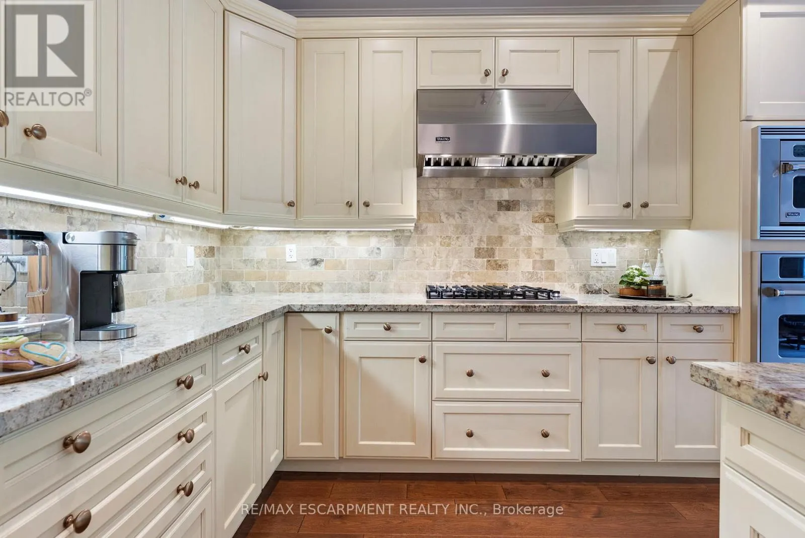 3143 WATERCLIFFE COURT