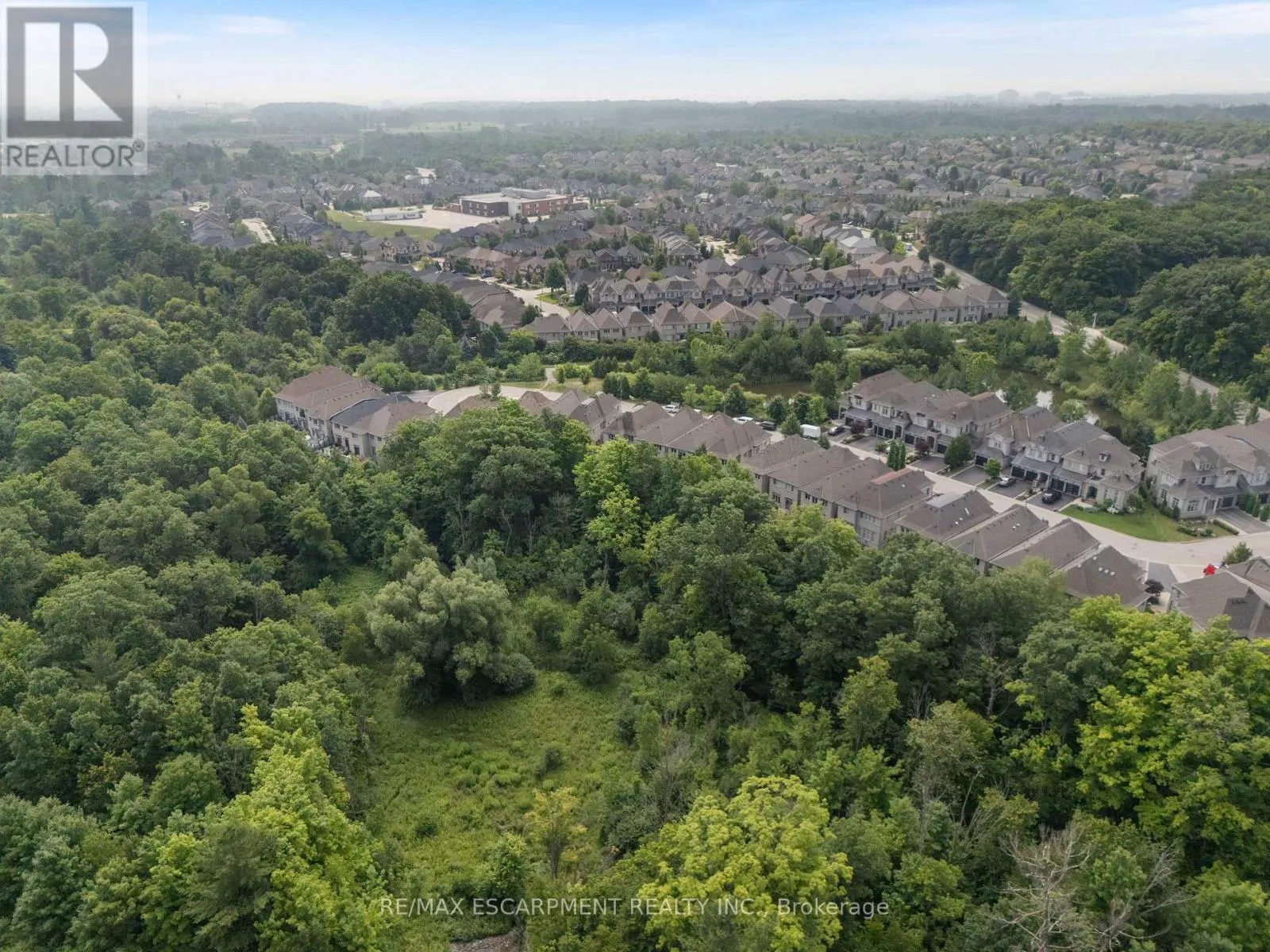 3143 WATERCLIFFE COURT