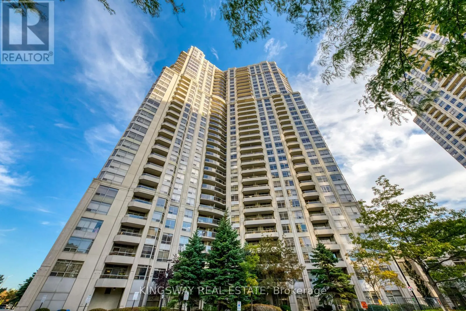 708 - 35 KINGSBRIDGE GARDEN CIRCLE