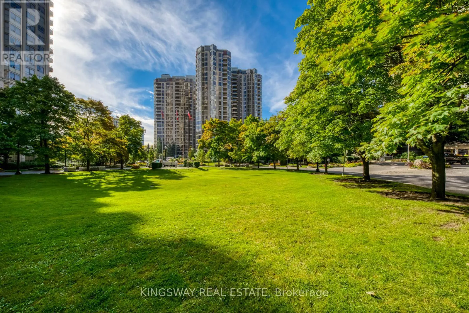 708 - 35 KINGSBRIDGE GARDEN CIRCLE