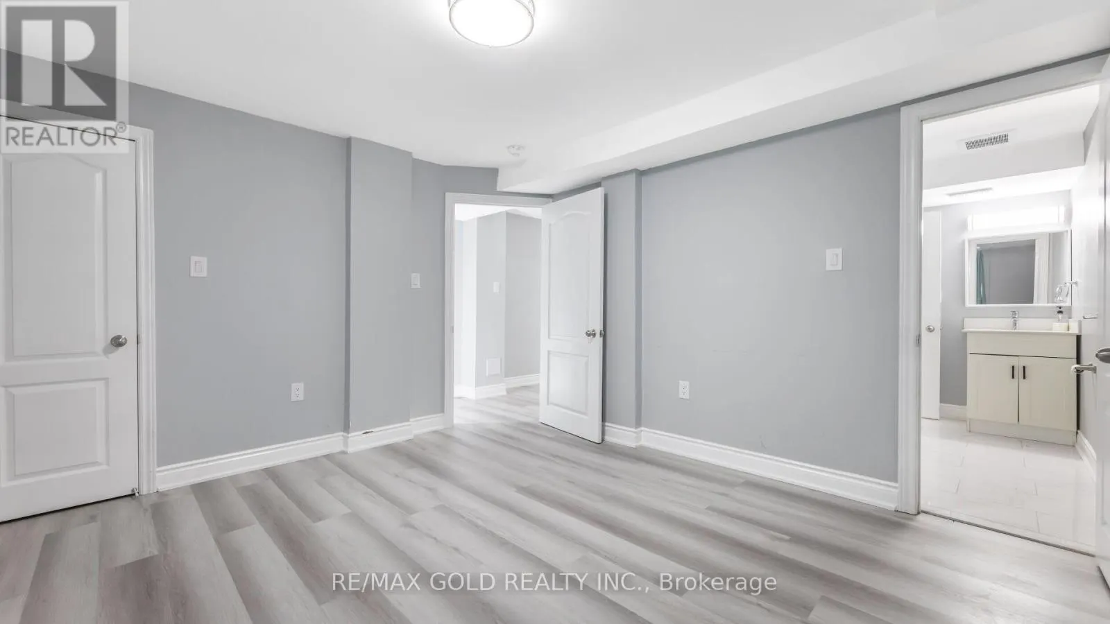 68 DEWRIDGE COURT
