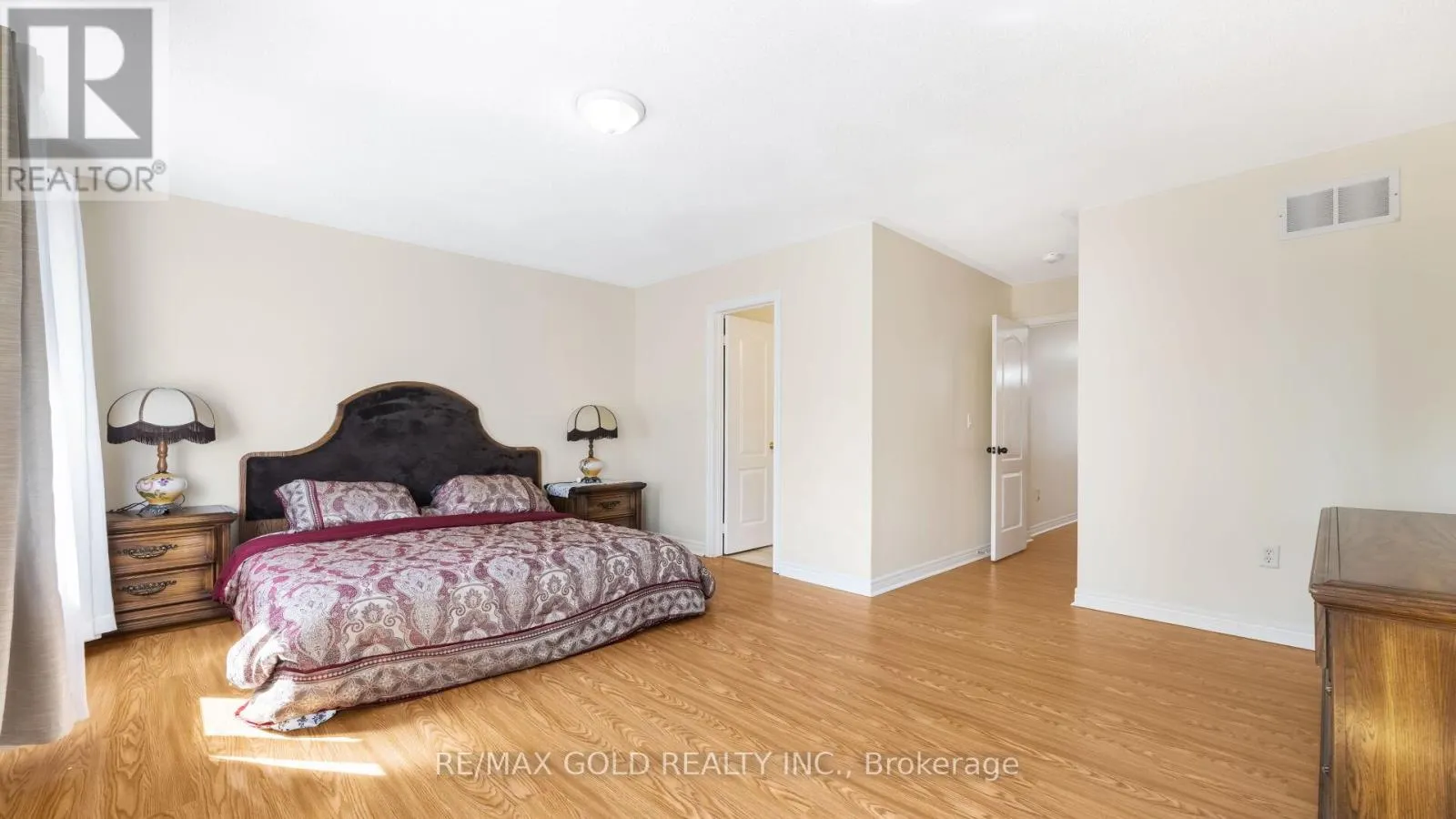 68 DEWRIDGE COURT