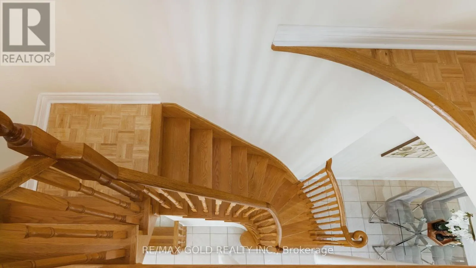 68 DEWRIDGE COURT
