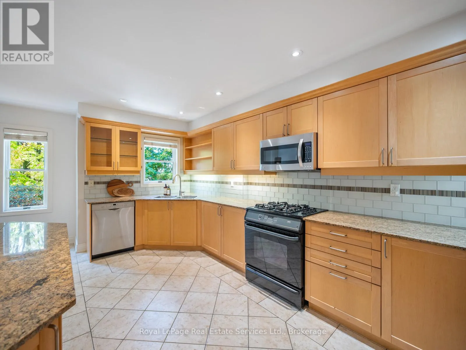 81 BRANT STREET