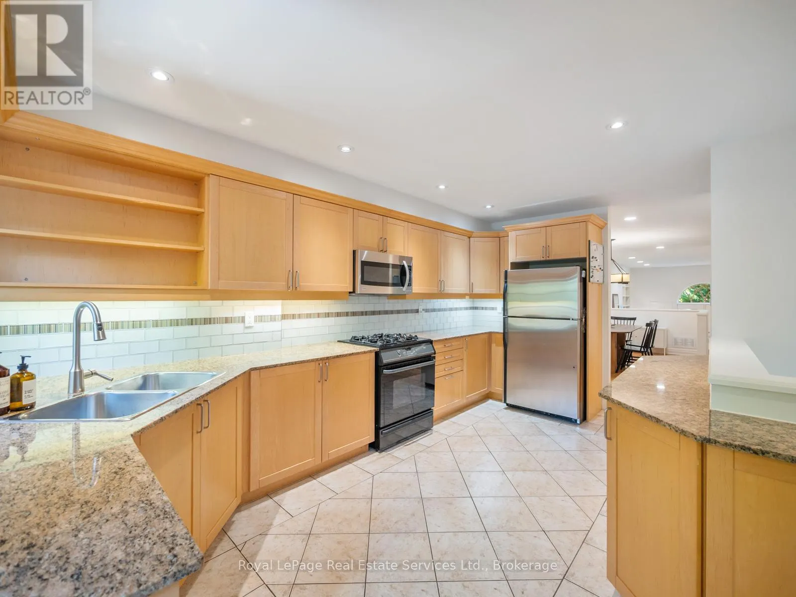 81 BRANT STREET