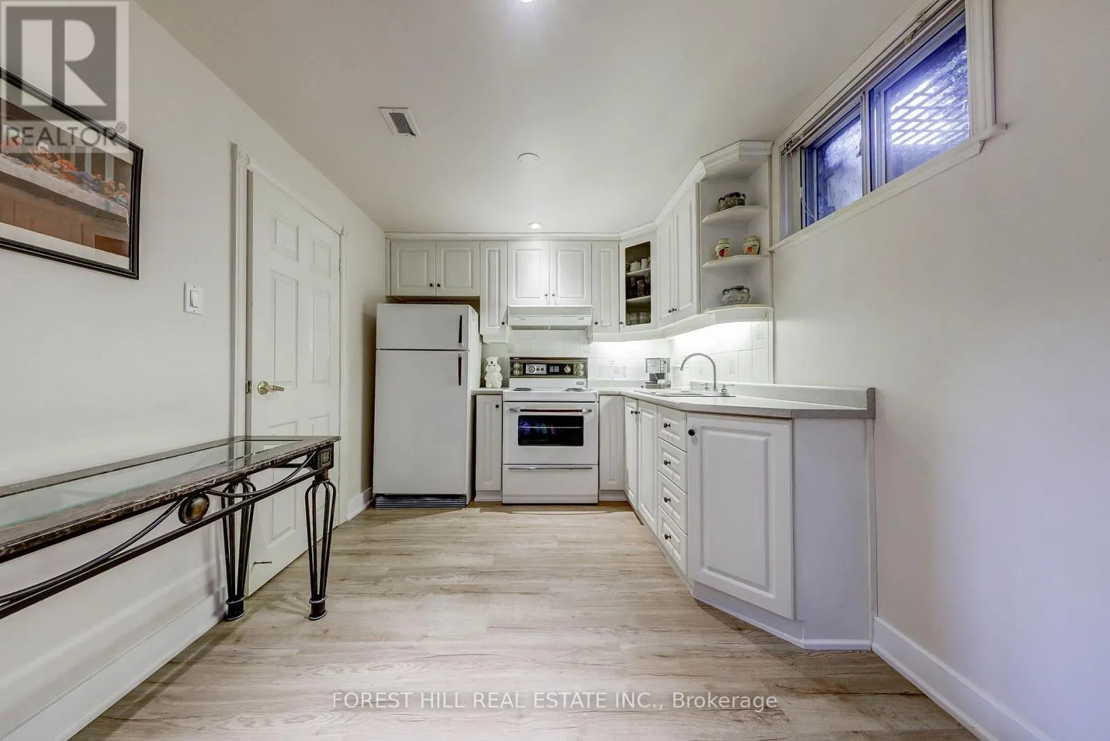 89 PORTAGE AVENUE