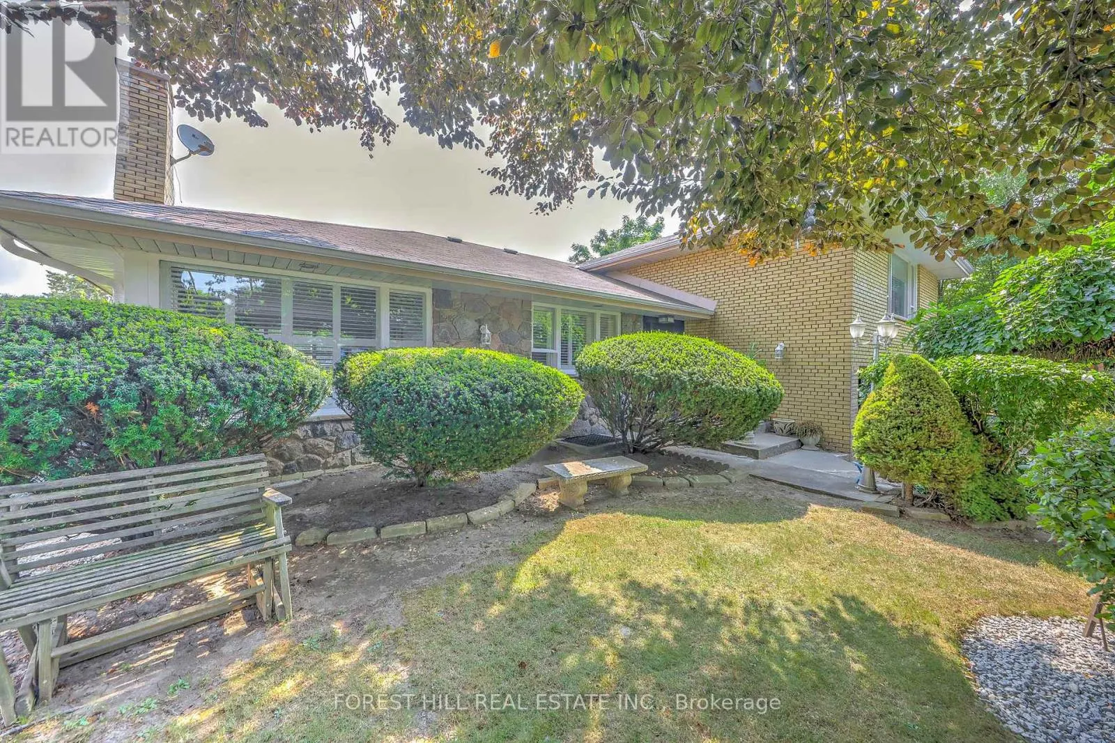 89 PORTAGE AVENUE