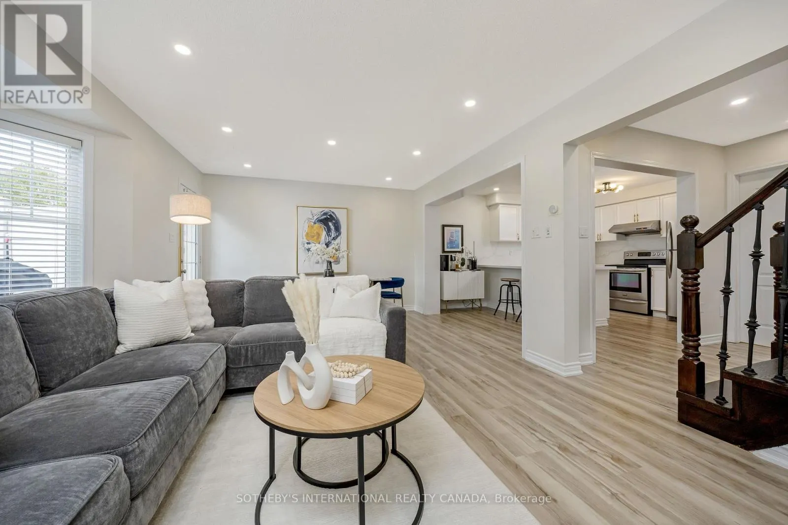 921 BURROWS GATE