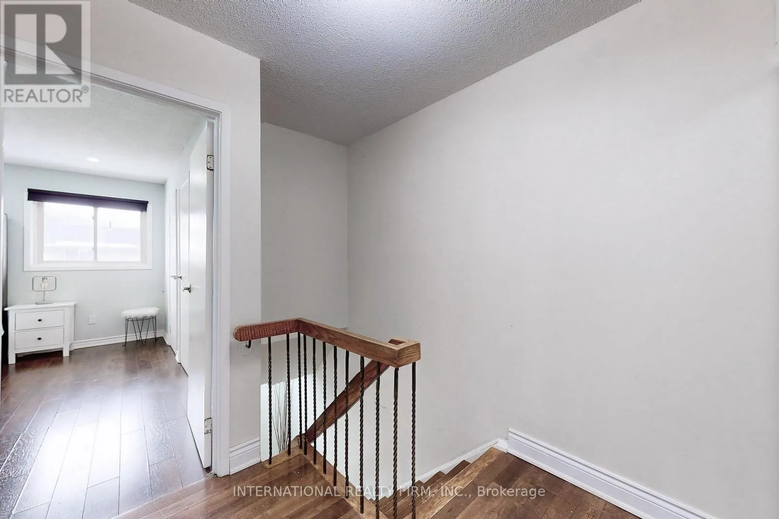 62 - 60 HANSON ROAD