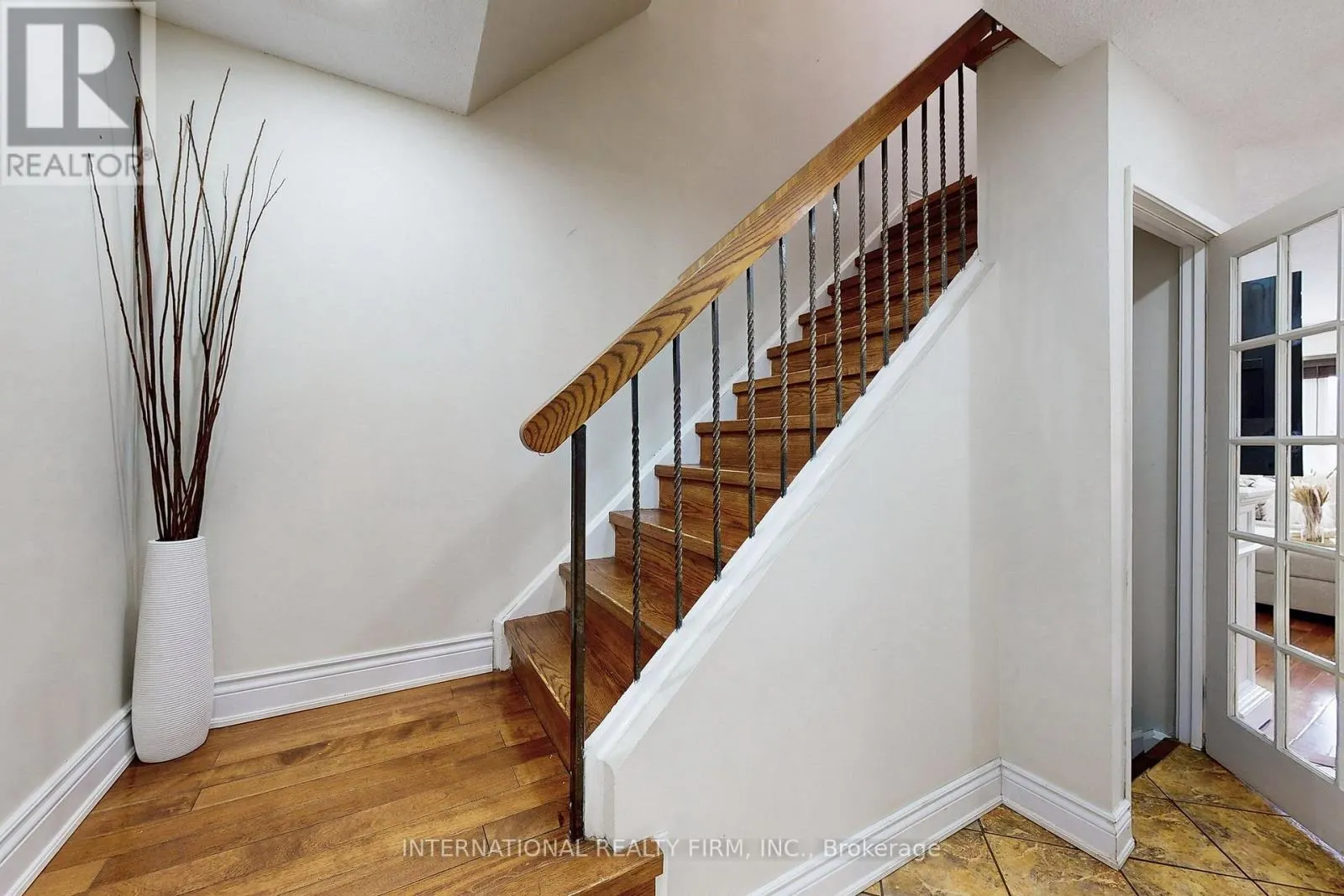 62 - 60 HANSON ROAD