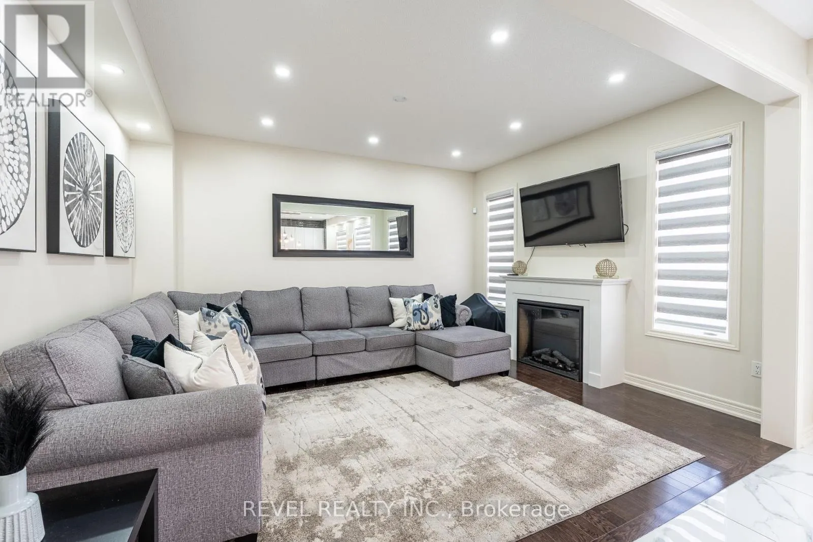 555 VETERANS DRIVE