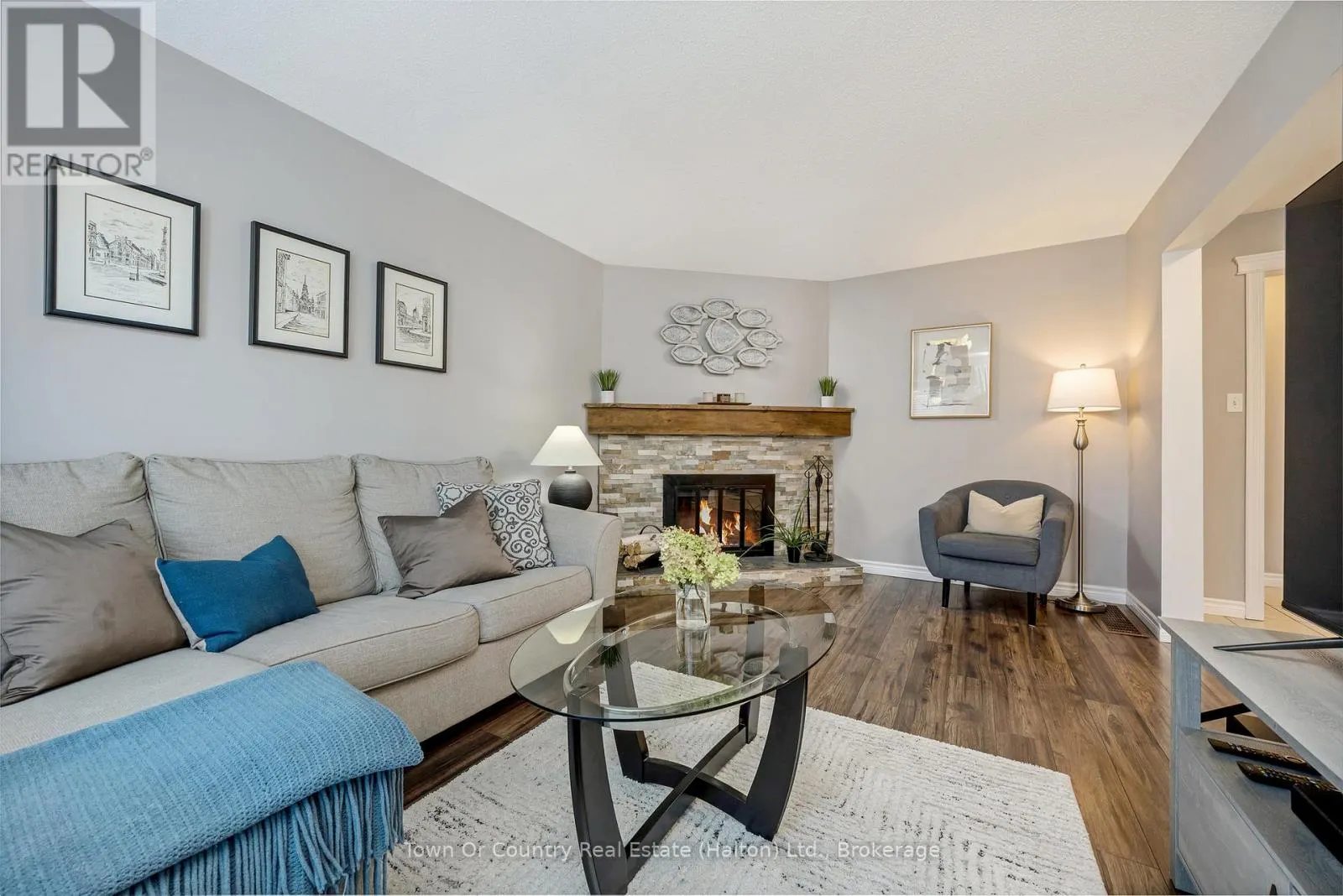 574 LAURIER AVENUE
