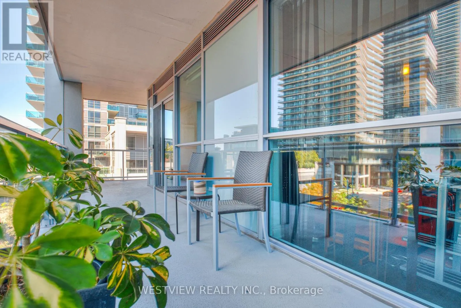 311 - 80 MARINE PARADE DRIVE