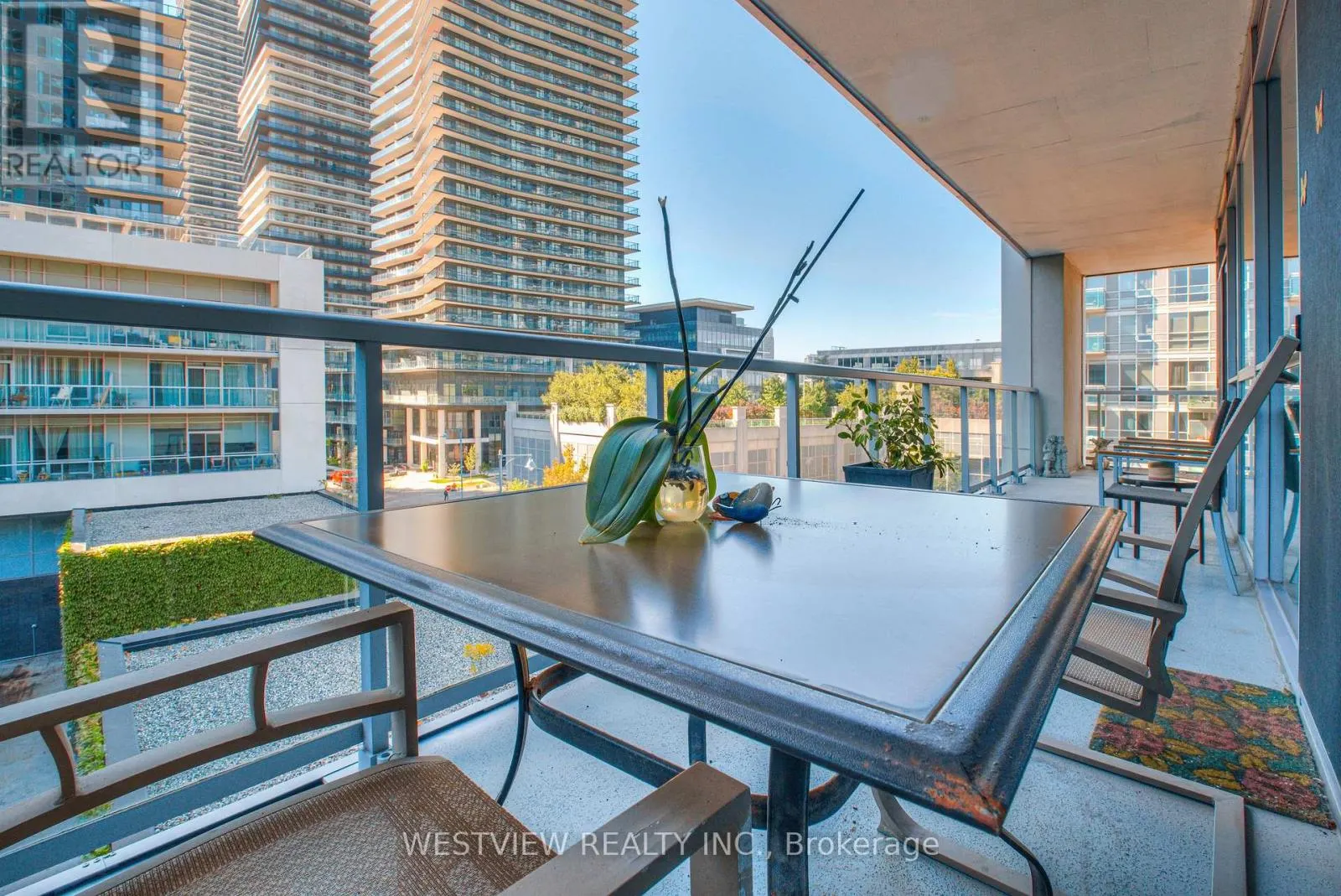 311 - 80 MARINE PARADE DRIVE