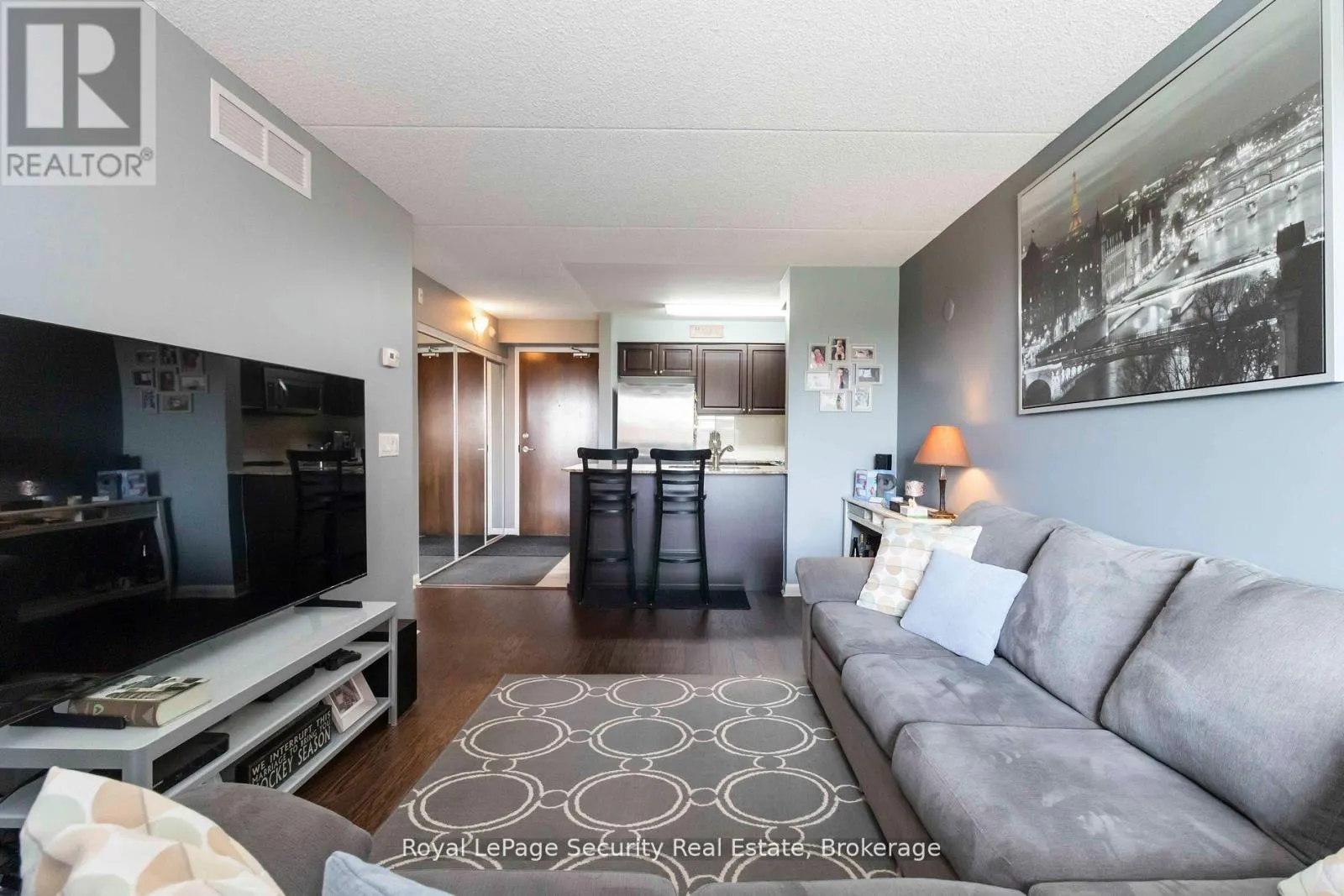 210 - 50 VIA ROSEDALE WAY