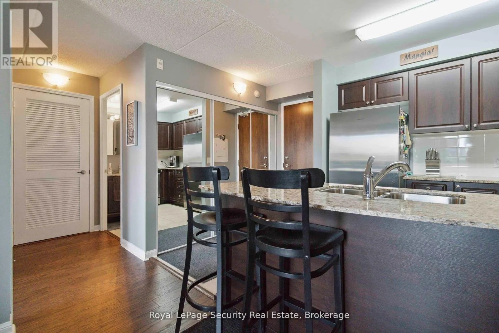 210 - 50 VIA ROSEDALE WAY