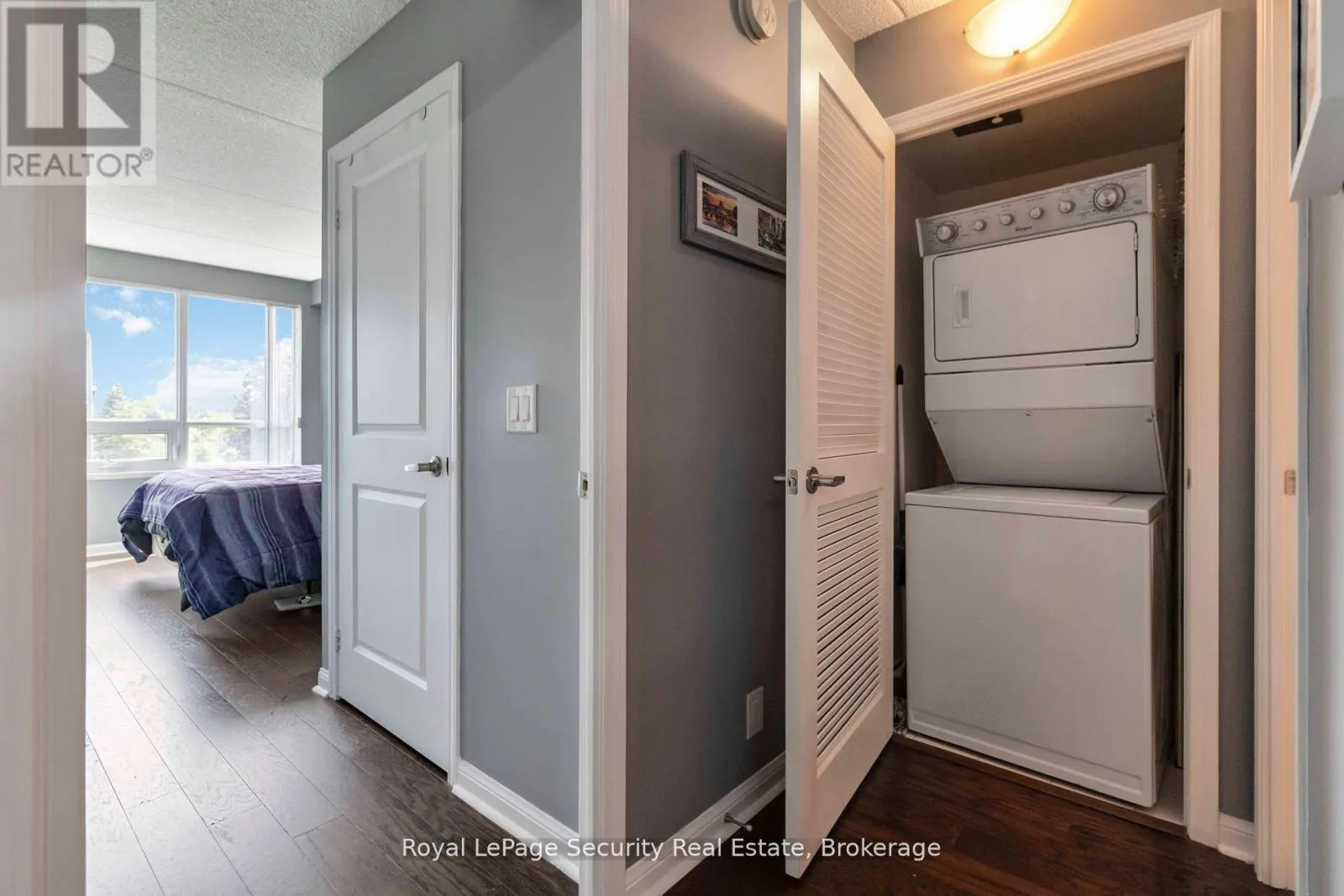 210 - 50 VIA ROSEDALE WAY