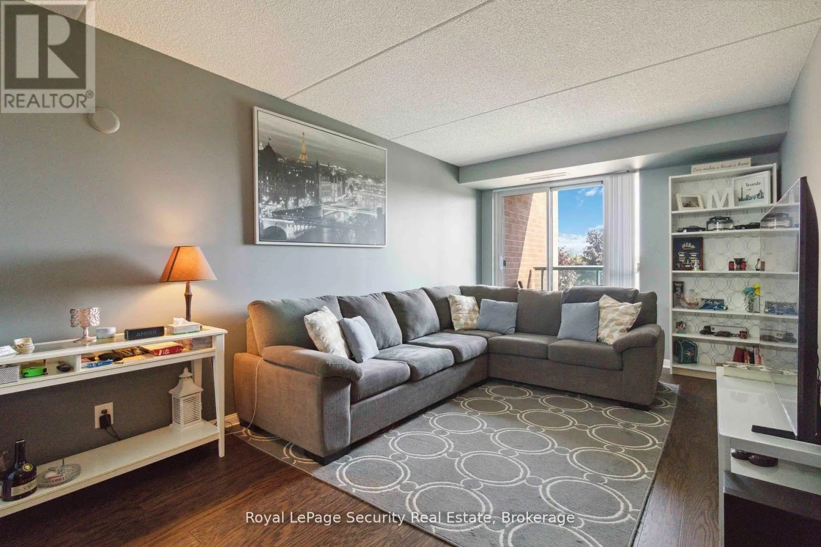 210 - 50 VIA ROSEDALE WAY