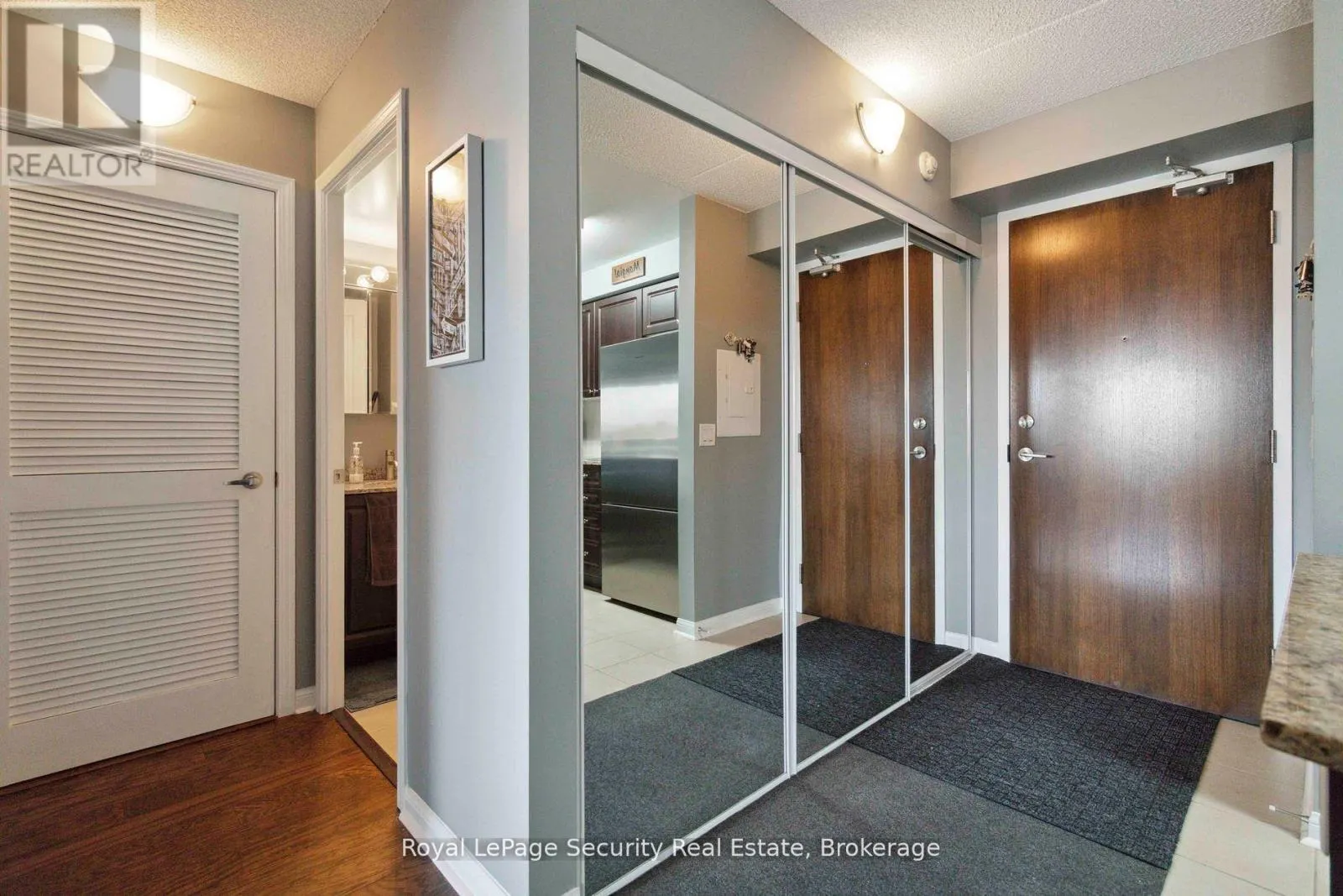 210 - 50 VIA ROSEDALE WAY