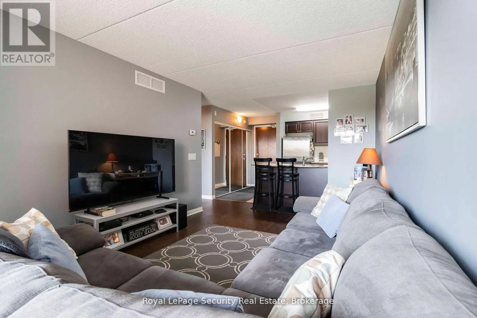210 - 50 VIA ROSEDALE WAY