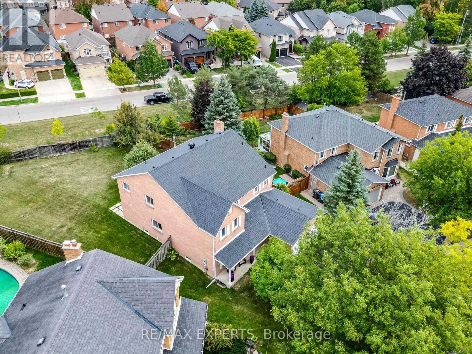 31 MCCABE CRESCENT