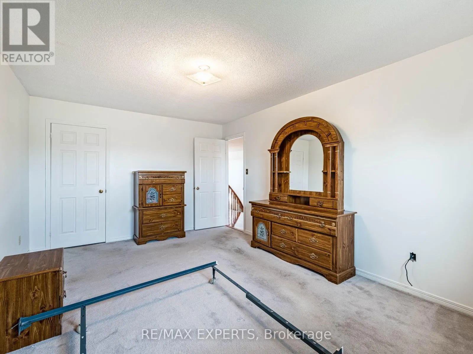 31 MCCABE CRESCENT