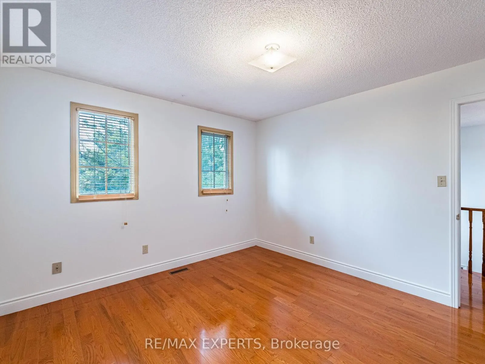 31 MCCABE CRESCENT