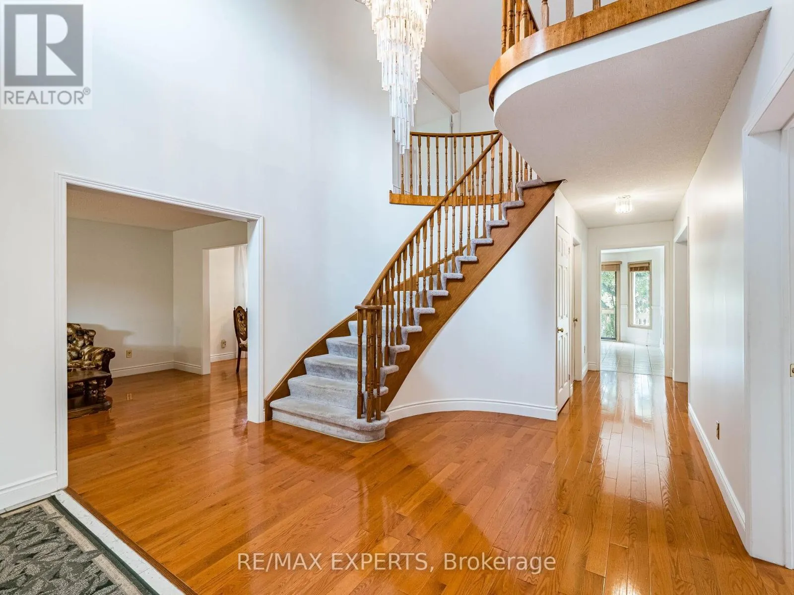 31 MCCABE CRESCENT