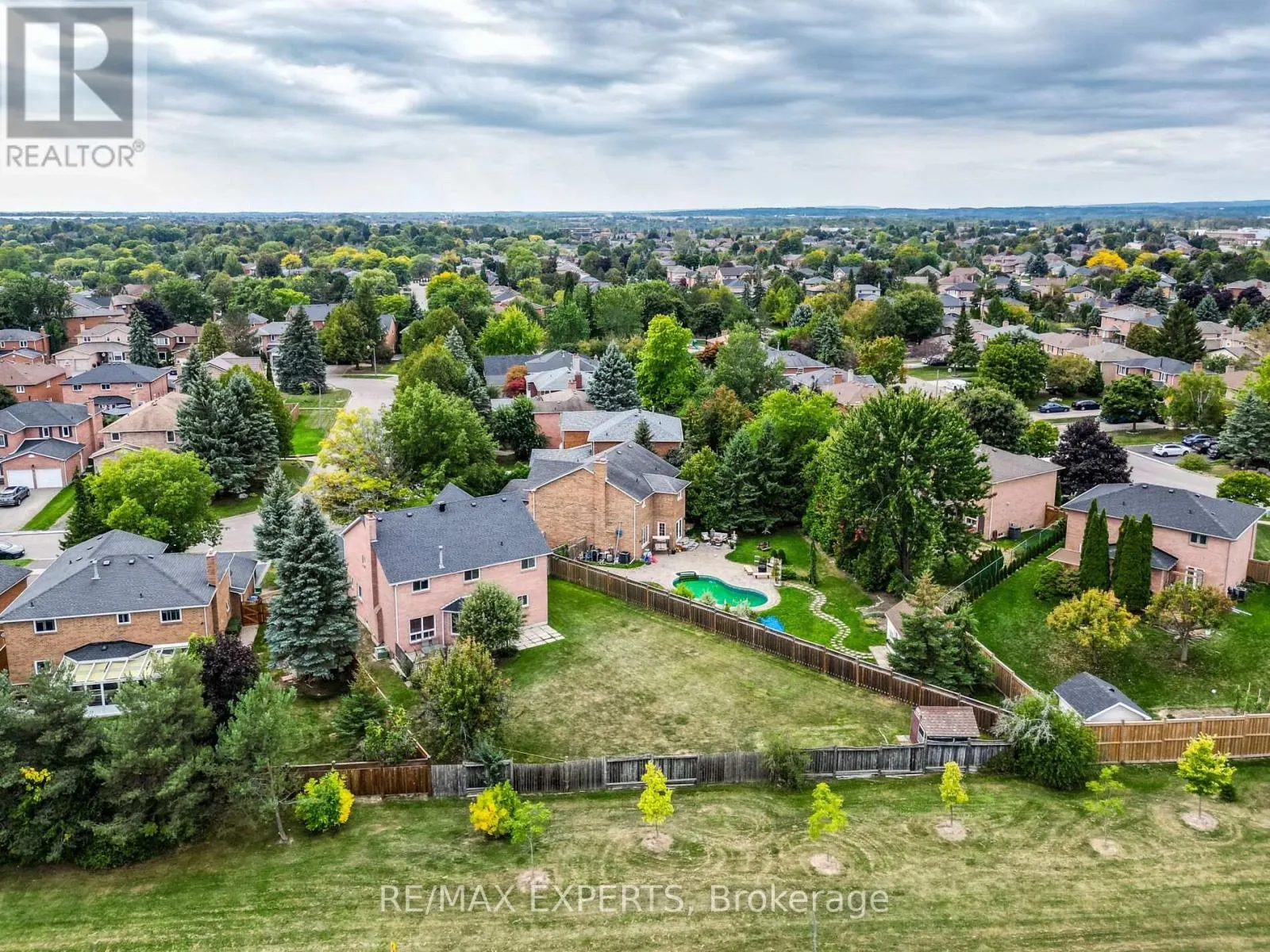 31 MCCABE CRESCENT