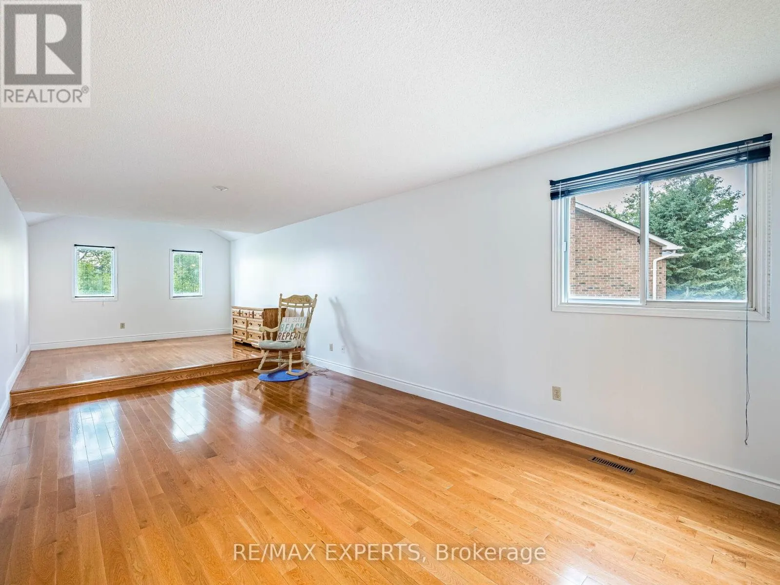 31 MCCABE CRESCENT