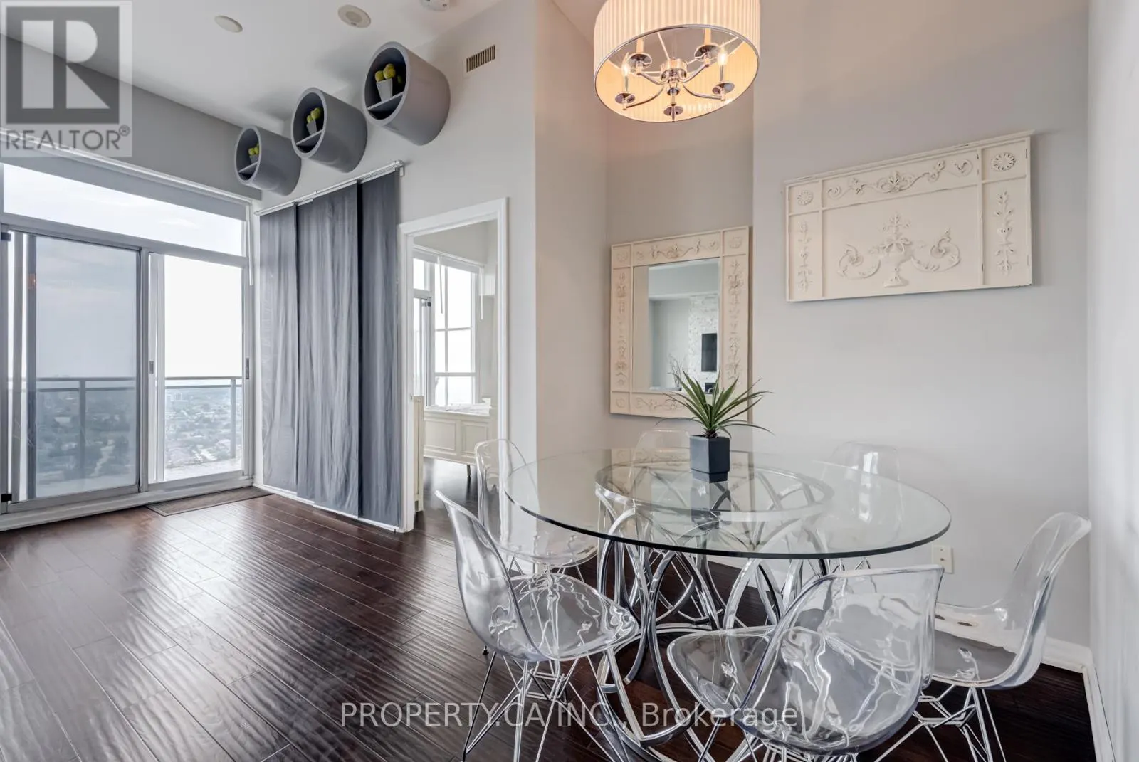 PH3504 - 223 WEBB DRIVE