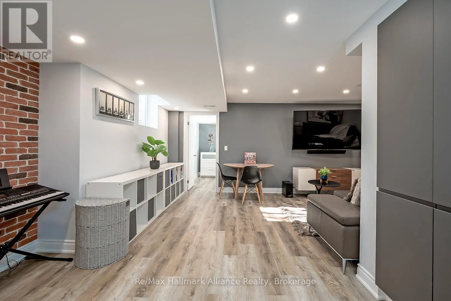 261 GRAYLING DRIVE